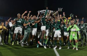 Palmeiras é eleito o melhor do mundo, título inédito para o paísEm 16 edições, é a primeira vez que Verdão vence disputa da IFFHS
