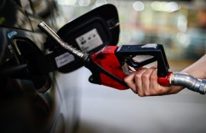 De novo, toda hora! Petrobras aumenta preço da gasolina e do diesel para as distribuidorasPreço da gasolina sobe de R$ 3,09 para R$ 3,24, por litro