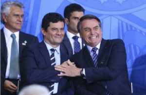 Twitter: Moro cobra Bolsonaro por rachadinhas, três anos após dizer que presidente já havia esclarecidoA política como ela é