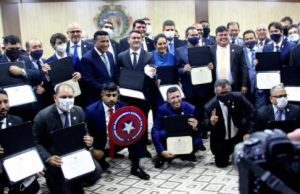 Decisão do TJAM mantém suspenso aumento de 83% do cotão da CMMCom a decisão, o aumento, que elevou o valor do cotão para R$ 33 mil, votado em regime de urgência, se mantém suspenso