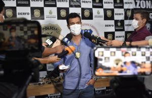 Em Manaus, homem é preso por desviar 10 mil doses de Tenoxicam de hospitalA ação policial aconteceu após a auditoria interna da empresa ter detectado o desvio de 10 mil doses do remédio Tenoxicam