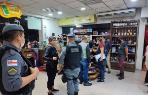 Som nas alturas e irregularidades, lojas de conveniência são interditadas em ManausFiscalizações ocorreram nas zonas norte, leste, oeste, centro-sul e centro-oeste da capital