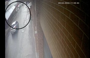 Vídeo registra momento que marquise despenca em cima de criança em Manaus