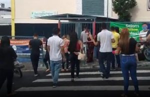 Vídeo: candidatos ao concurso da PM são induzidos a endereço errado e ficam sem fazer a provaBagunçado