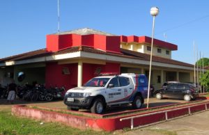 Violência contra mulher: jovem é torturada pelo marido com tábua de cortar carne no AMResgate