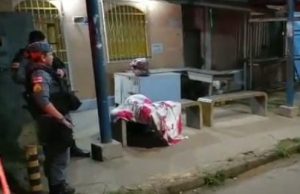 Em Manaus, jovem é atacado e morto em parada de ônibus