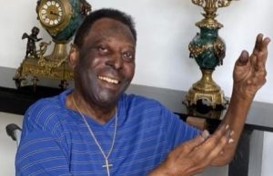 Pelé comunica nova internação na luta contra o câncer