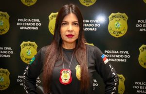 Funcionário público é preso tentativa de feminicídio contra ex-esposa em ManausA vítima foi golpeada com diversas facadas, dentro de sua residência, no bairro Parque 10 de Novembro, zona centro-sul