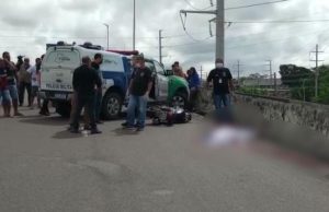 Padeiro morre em acidente de moto em viaduto de Manaus