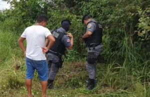 Recém-nascido é encontrado sendo comido por animais na estrada de Itacoatiara