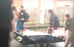 Após chacina em Manacapuru, dois são mortos e um é preso durante troca de tiros; veja o vídeoO crime bárbaro aconteceu na comunidade Jacaré, no Rio Solimões