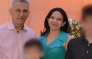 Que horror! Polícia investiga se menino de 13 anos matou mãe, irmão e feriu paiA família foi encontrada dentro de casa e o adolescente era o único que não estava ferido