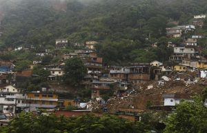 Um mês depois, novo temporal em Petrópolis deixa pelo menos cinco mortosAté o início da madrugada, 95 ocorrências haviam sido registradas