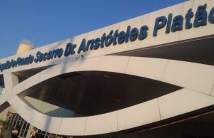 Homem e adolescente são vítimas de bala perdida durante tiroteio em Manaus