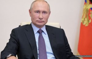 Putin vê “mudanças positivas” nas negociações com a Ucrânia