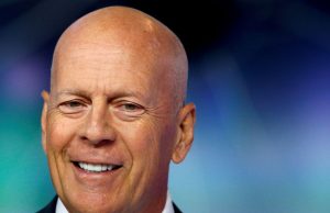 Entenda o que é afasia, condição diagnosticada no ator Bruce WillisPaciente pode ter problemas para ler textos, entender falas e sons