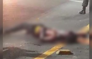 Adolescente assalta linha 011 e acaba morto pelas mãos de população revoltada em ManausO menor estava acompanhado de mais três comparsas; dois conseguiram fugir e um foi preso