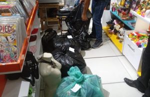 Operação policial apreende cerca de 481 brinquedos falsificados em ManausDiligências ocorreram em um shopping e em estabelecimentos comerciais