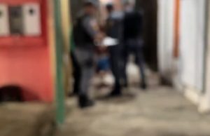 Em Manaus, após partida de futebol, jovem para em banca de churrasco onde é assassinado