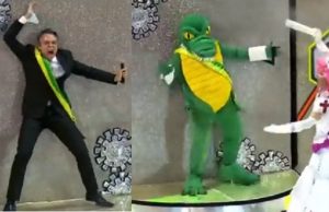 Bolsonaro vira jacarézão após ser vacinado na festa do povo da Rosas de Ouro