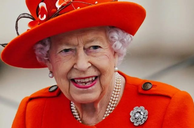 rainha elizabeth 2ª