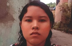 Família procura por jovem que desapareceu no bairro PetrópolisLayssa Batista Mota, de 23 anos, está desaparecida desde sábado (14/05)