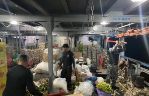 Mais de 70 quilos de drogas são apreendidos em blocos de latas prensadas em embarcação no AMPrejuízo ao crime está estimado em mais de R$ 1 milhão