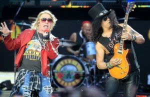 ‘Tem índio que gosta de rock?’, ironiza internauta ao comentar show do Guns em ManausLamentável