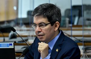 Comissão volta a apurar influência de pastores em repasses da Educação