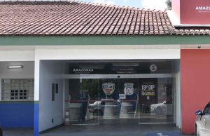 Acompanhantes de luxo são presas por extorsão qualificada a cliente em ManausVítima foi rendida por uma arma branca e teve R$10 mil subtraído