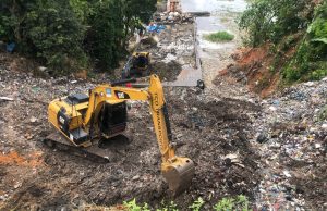 Há 20 anos atraindo moscas, ratos e baratas, lixeira viciada é desativada no Mauazinho