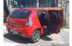 TRAGÉDIA – Passageiro é assassinado dentro de carro de APP em ManausA vítima aguardava a namorada