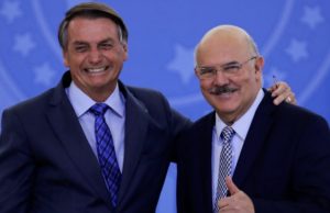 MEC: Ex-ministro de Bolsonaro e pastores são presos pela PFCom base em documentos, depoimentos e um relatório da CGU (Controladoria-Geral da União) foi possível mapear indícios de crimes na liberação de verbas do fundo