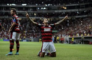 Flamengo com força total no Brasileiro dá goleada no Juventude