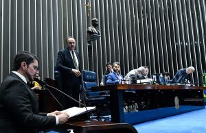 Projeto sobre armas para caçadores e atiradores desportivos aguarda votação"É importante deliberar o PL 3.723", diz o relator, Marcos do Val