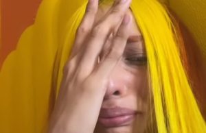 Ruivinha de Marte sofre acidente de carro em Manaus