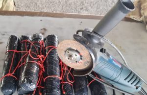 Bananas com mais de 3 kg de drogas são encontradas em cano de ferro em barco em Tabatinga