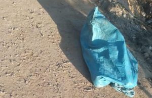 Corpo é encontrado enrolado em lona azul no Val Paraíso