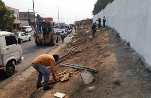 IRREGULAR – Ação integrada da prefeitura desmobiliza ocupação ao lado do Disa Leste