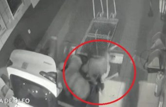 Ladrão trapalhão: criminoso cai em vala ao roubar cofre