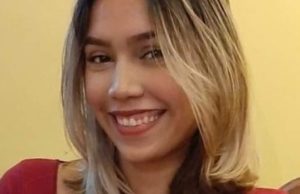 Jovem é empurrada de ponte pelo ex-namorado e está em estado grave; família pede ajuda