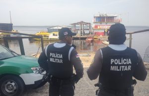 Com tiro na cabeça, corpo é encontrado boiando nas águas do Rio Negro, em Manaus