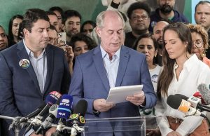Ciro Gomes diz que seguirá com candidatura até o fim do pleito