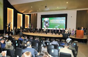 TCE-AM participa de parceria entre a Atricon e TCE-RO para lançar e-book de controle da gestão florestal