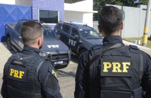 Telefone 191 da PRF atenderá denúncias de crimes eleitoraisAté o dia 30 corporação realiza a Operação Eleições 2022