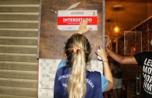 Treze estabelecimentos são fechados em Manaus por violação da Lei Seca