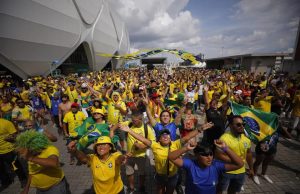 Calor e animação marcam segundo dia do ‘Copa na Arena’ com vitória da seleção brasileiraArena da Amazônia recebeu multidão de torcedores para partida entre Brasil e Suíça nesta segunda-feira