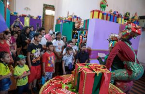 Repleto de novidades, ‘O Mundo Encantado do Natal’ é destaque com a ‘Casa do Biscoito’ e ‘Fábrica do Papai Noel’Estreia foi sucesso de agendamento, com vagas na primeira semana esgotadas em menos de 24 horas nas duas atrações
