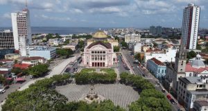 Largo de São Sebastião terá interdição de ruas do entorno para receber ‘O Mundo Encantado do Natal’Abertura acontece neste sábado (26/11), às 19h, e o fluxo de veículos será interditado a partir das 18h em seis ruas do Centro
