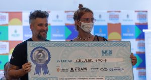 Jovens são premiados por projetos de saneamento básico voltados para comunidades vulneráveis em ManausTrio vencedor apresentou trabalho específico para a comunidade de Itaporanga